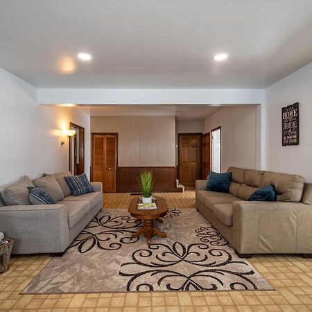 Weaver Ridge Manor Villa Millersburg Esterno foto