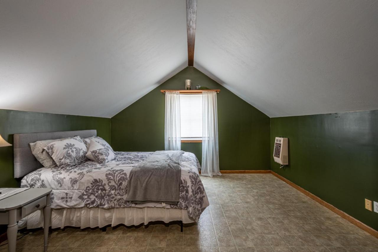 Weaver Ridge Manor Villa Millersburg Esterno foto