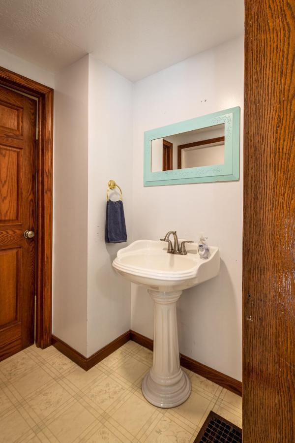 Weaver Ridge Manor Villa Millersburg Esterno foto