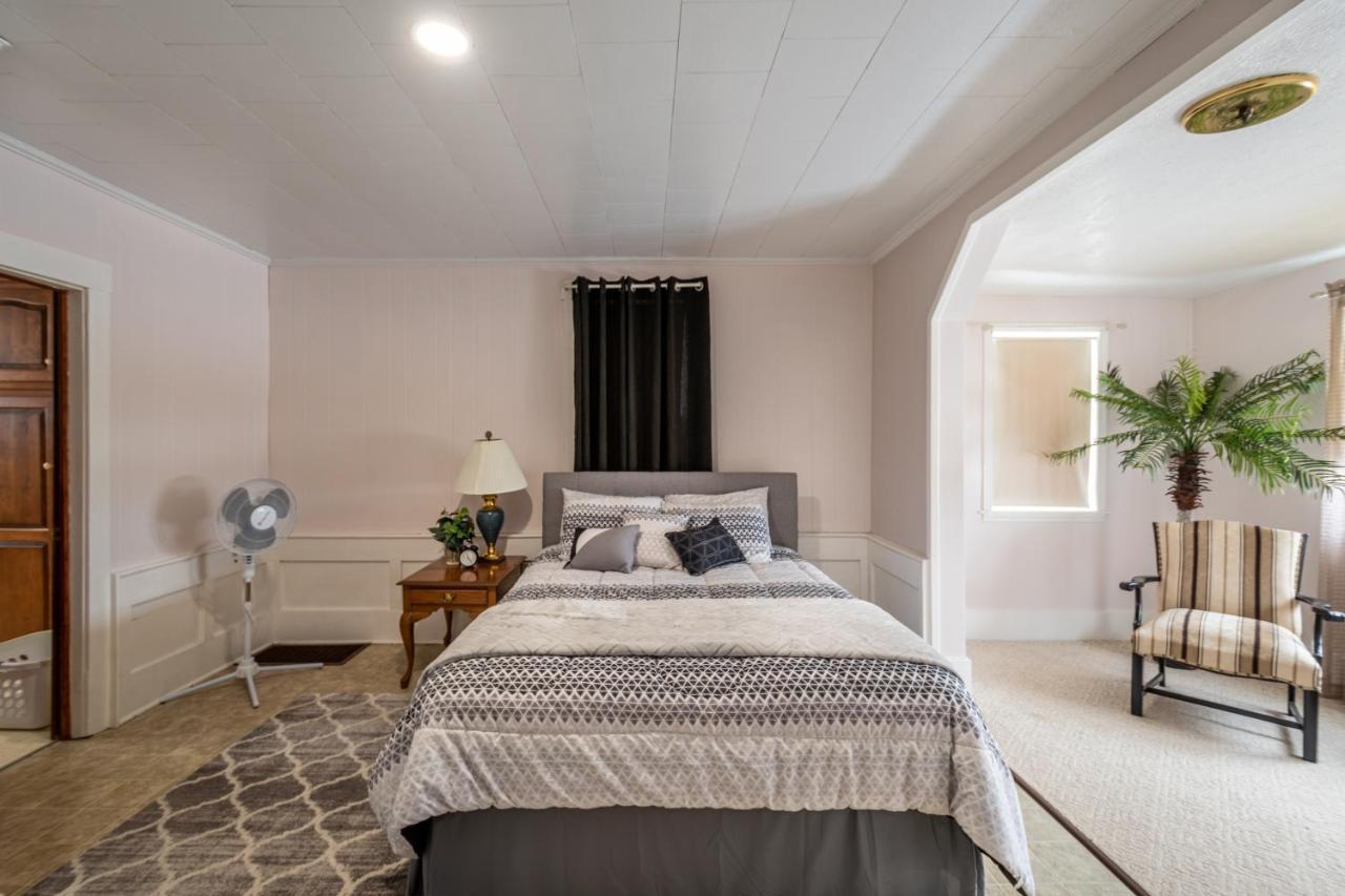 Weaver Ridge Manor Villa Millersburg Esterno foto